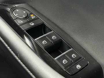 https://dvg-vehicle-assets.s3.amazonaws.com/1307056/6lme8tk9s2o8jb0oroqndnwum.jpg