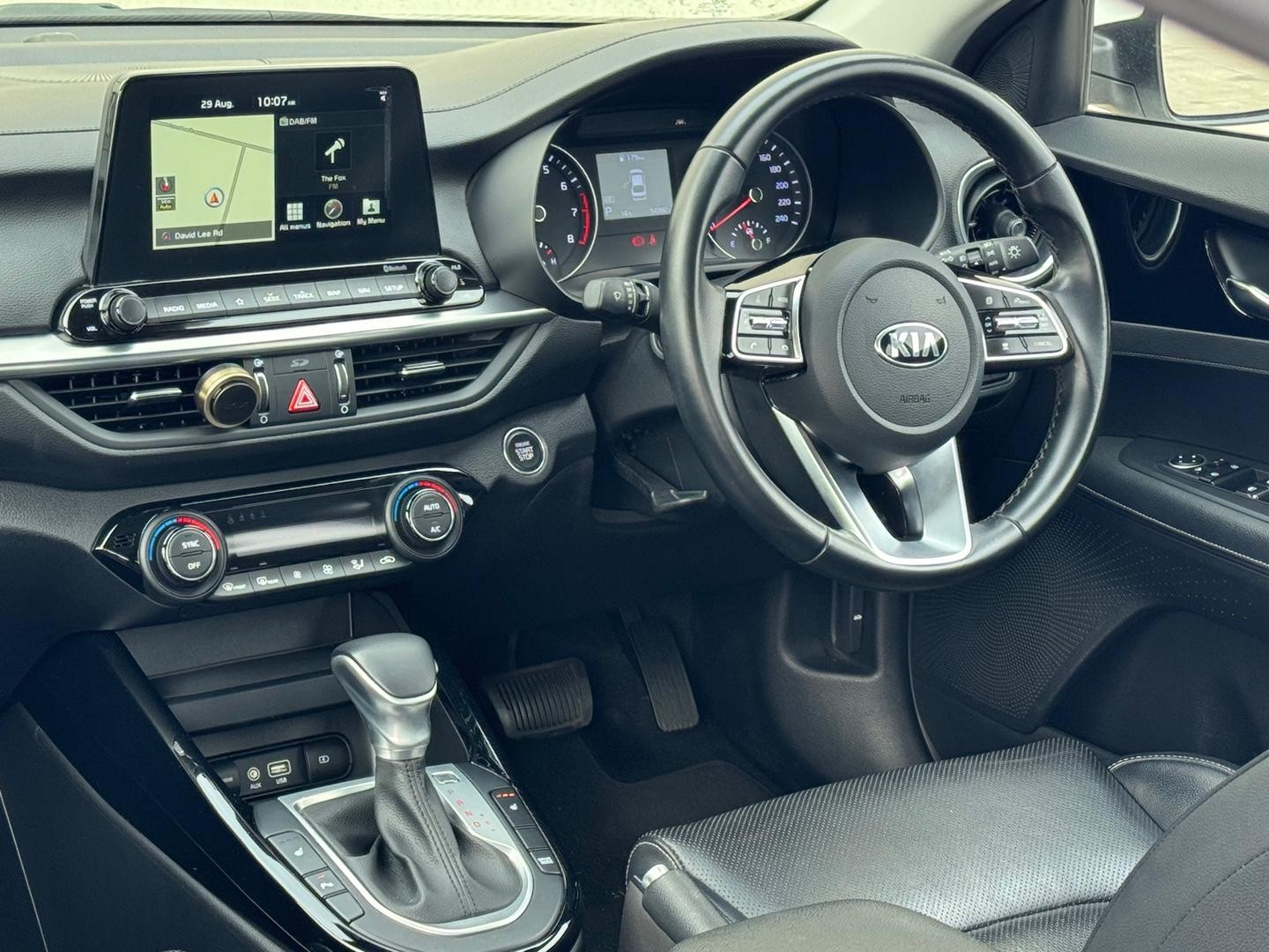 Kia Cerato image 2