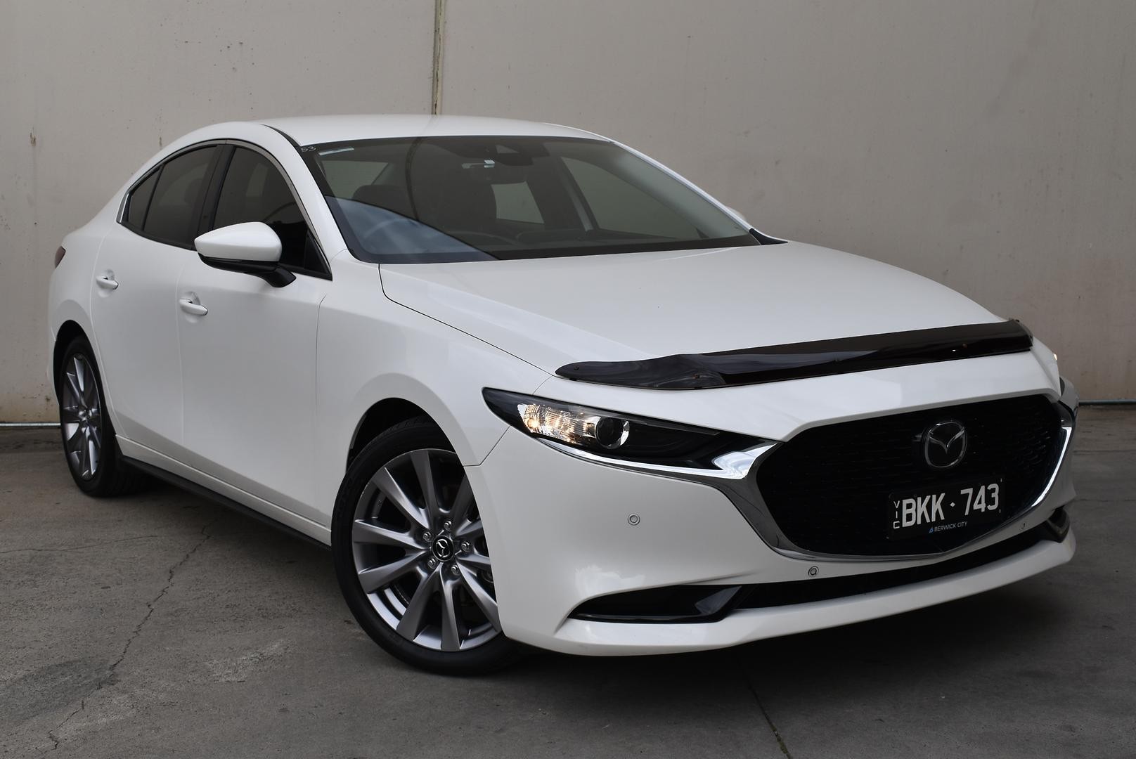 Mazda 3 image 1