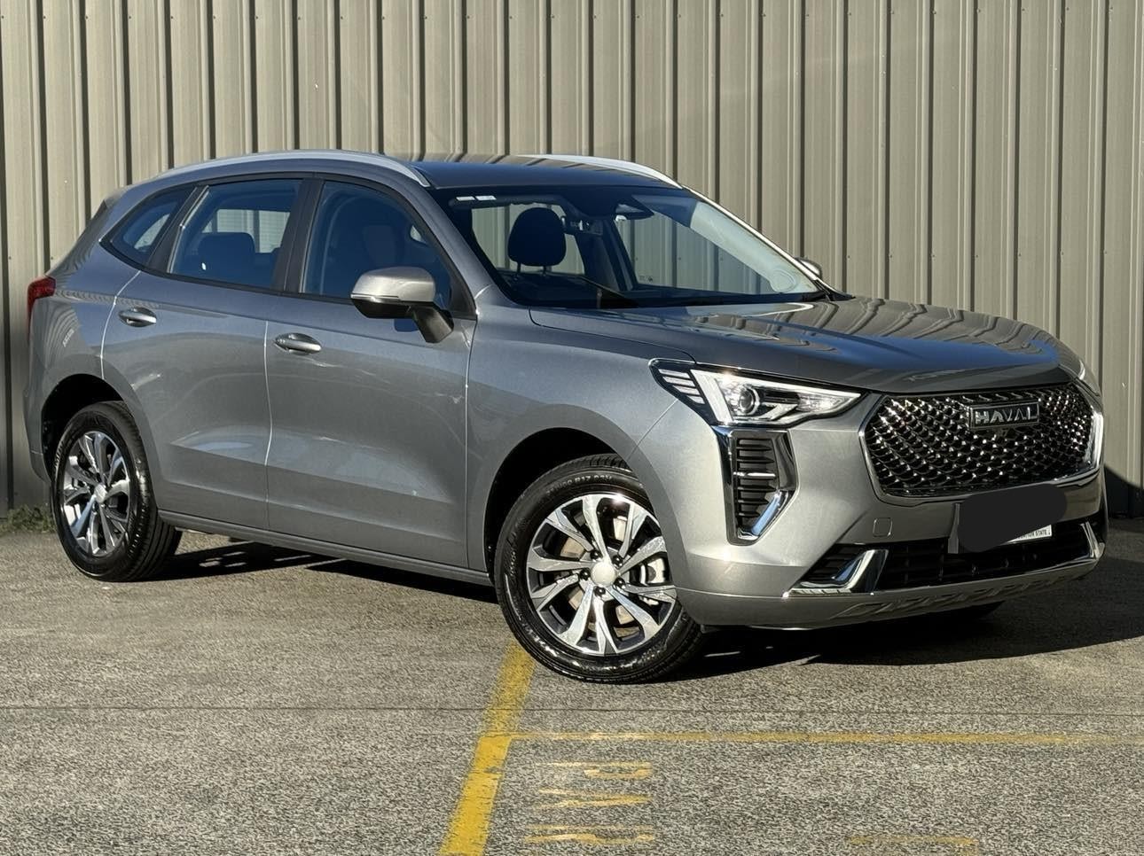 Gwm Haval Jolion image 1