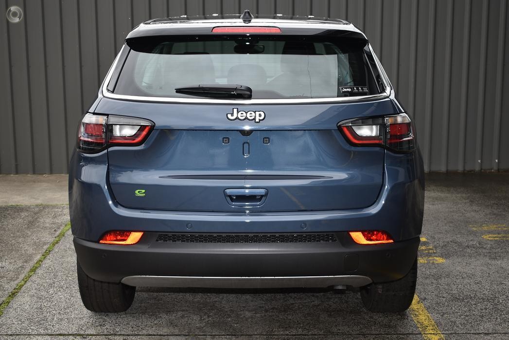 Jeep Compass image 4