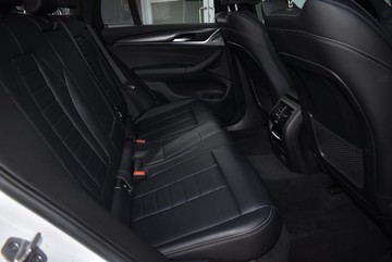 https://dvg-vehicle-assets.s3.amazonaws.com/1307134/1sr627mj5adqpe387hnhcnql2.jpg