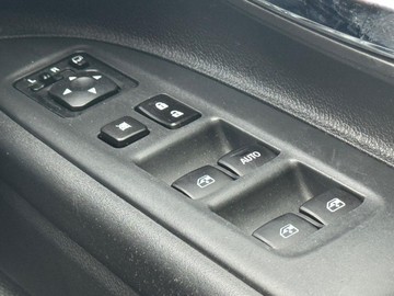 https://dvg-vehicle-assets.s3.amazonaws.com/1307158/a56ldokmhe5gjarsl98es1u80.jpg