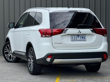 https://dvg-vehicle-assets.s3.amazonaws.com/1307158/au2x33fy83z9tpztvwyn3zpxu.jpg