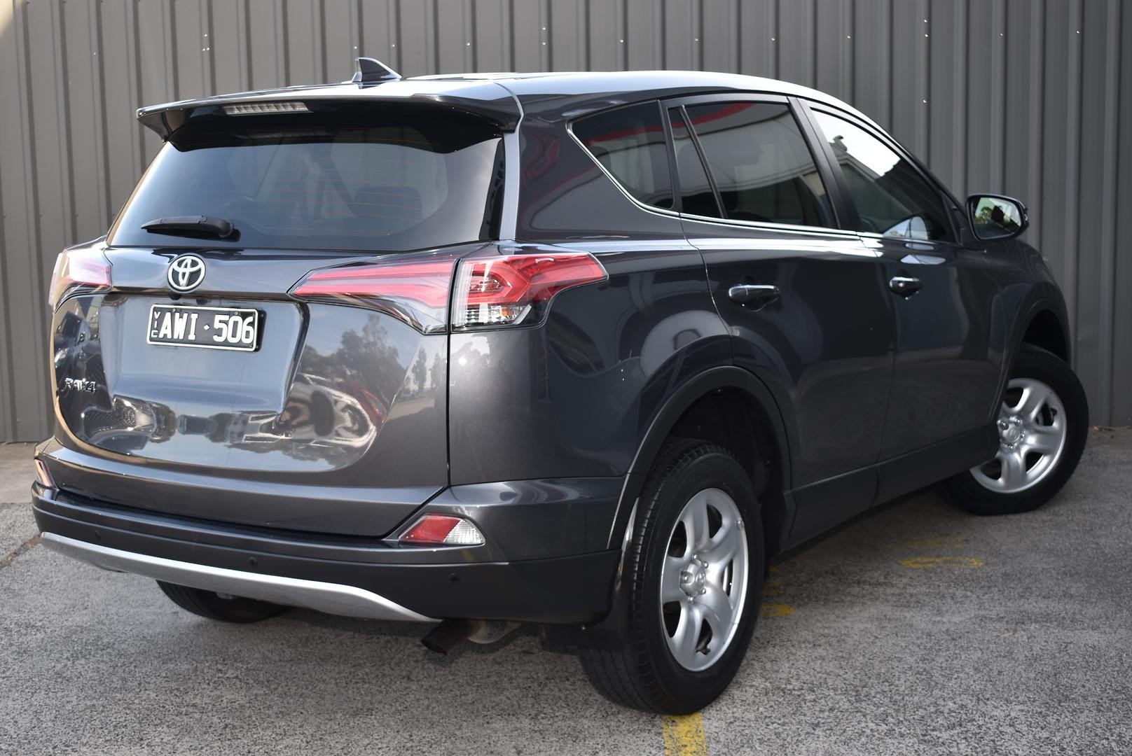 Toyota Rav4 image 4