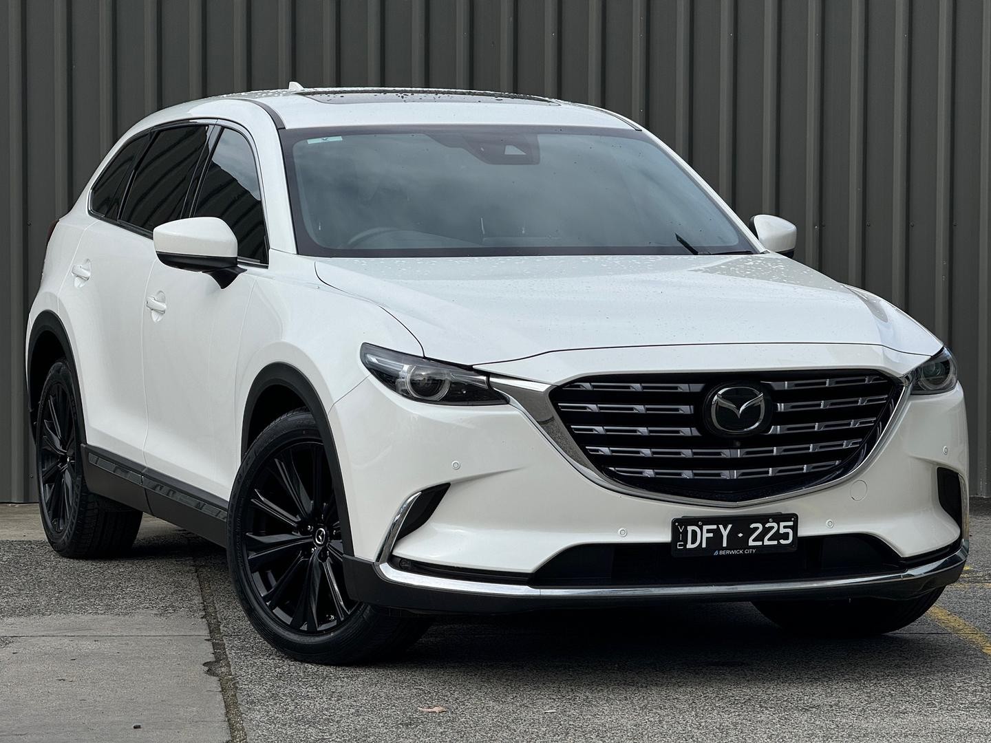 Mazda Cx-9 image 1