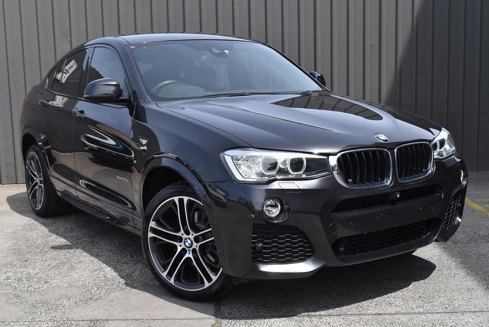 BMW X4 image 1