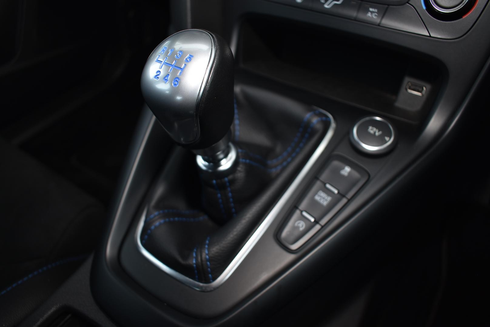 Ford Focus image 2