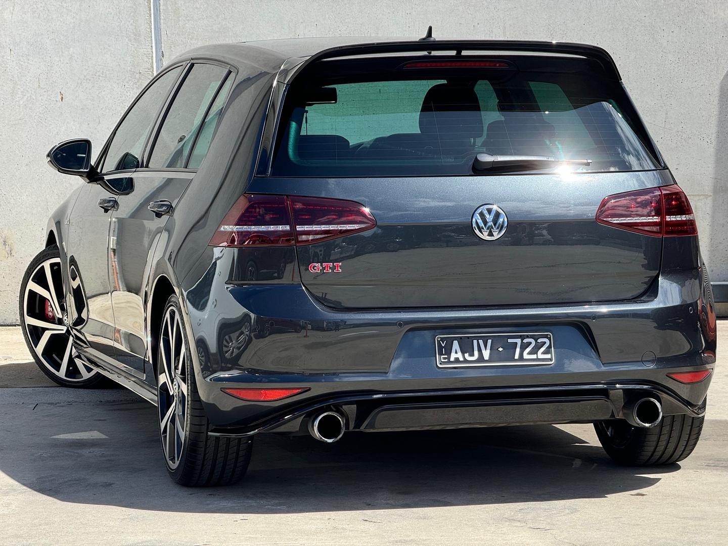 Volkswagen Golf image 3