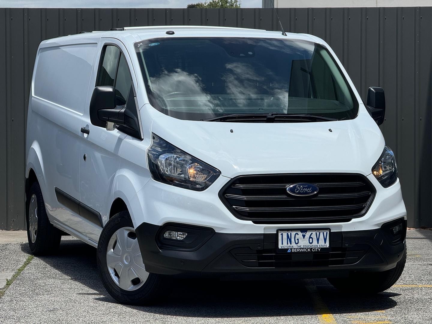 Ford Transit Custom image 1