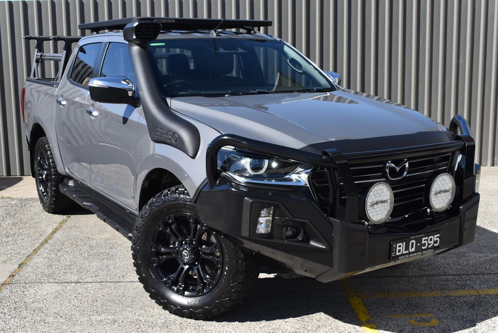 Mazda Bt-50 image 1