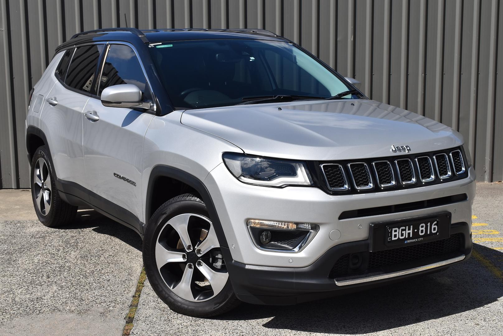 Jeep Compass image 1