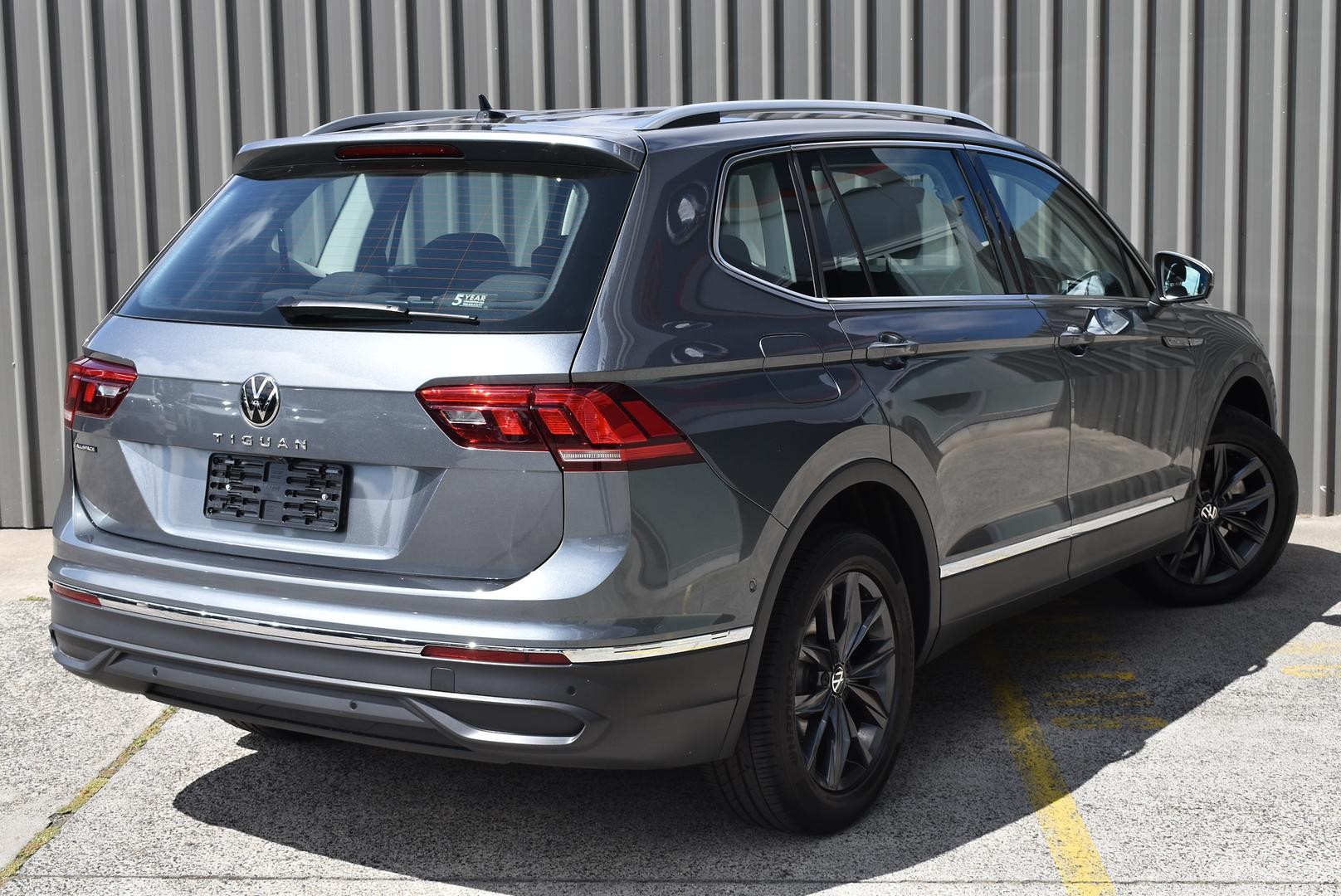 Volkswagen Tiguan image 4