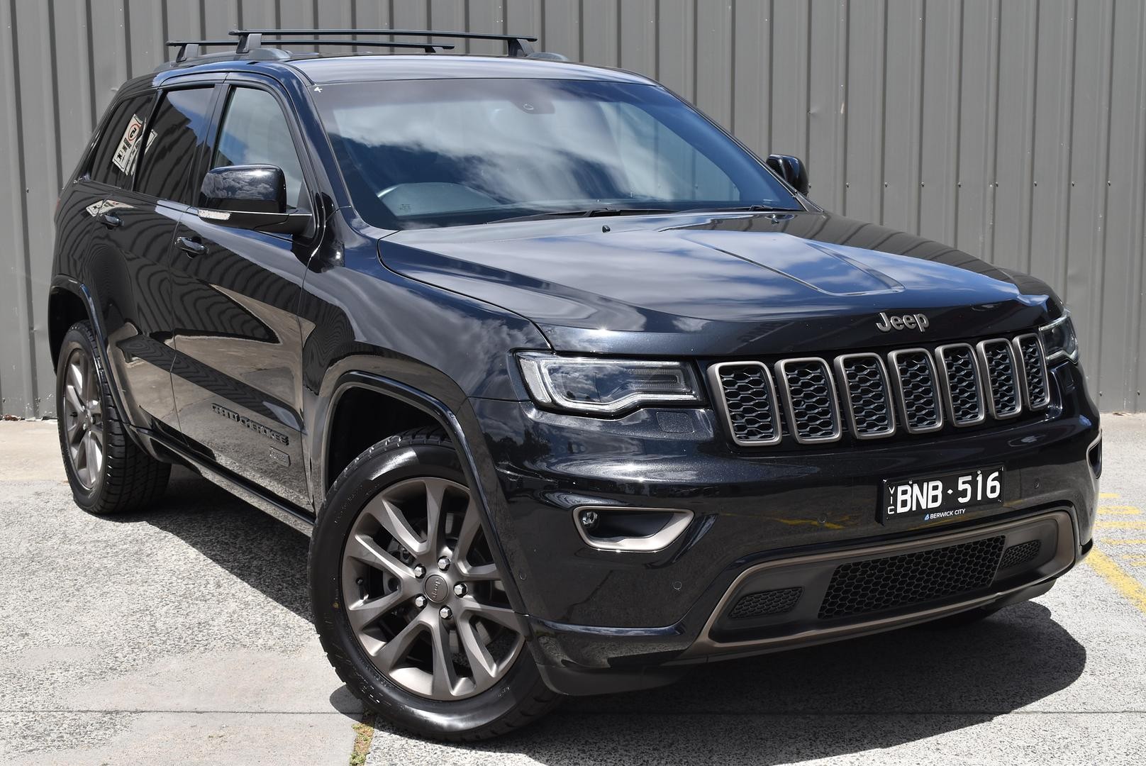 Jeep Grand Cherokee image 1