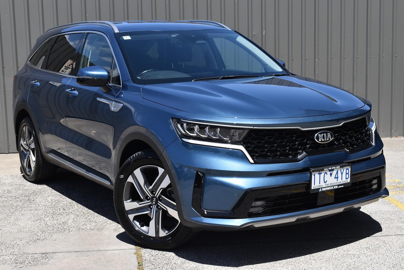 Kia Sorento image 1