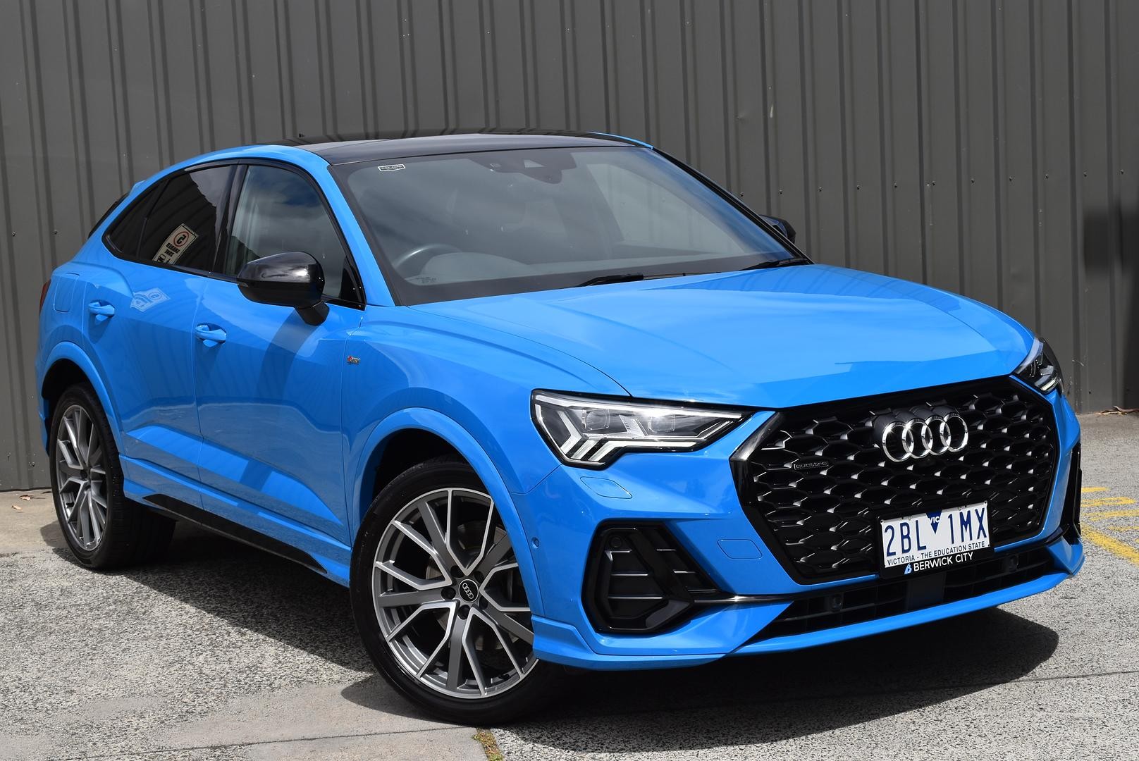 Audi Q3 image 1