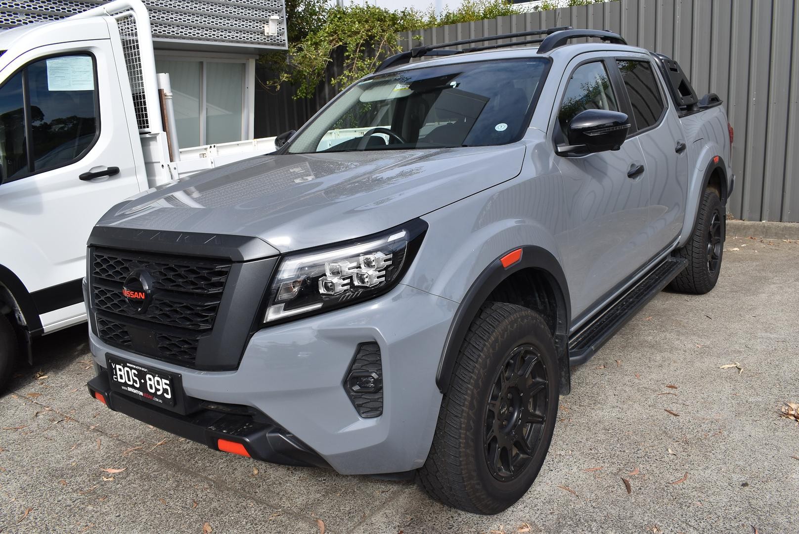 Nissan Navara image 1