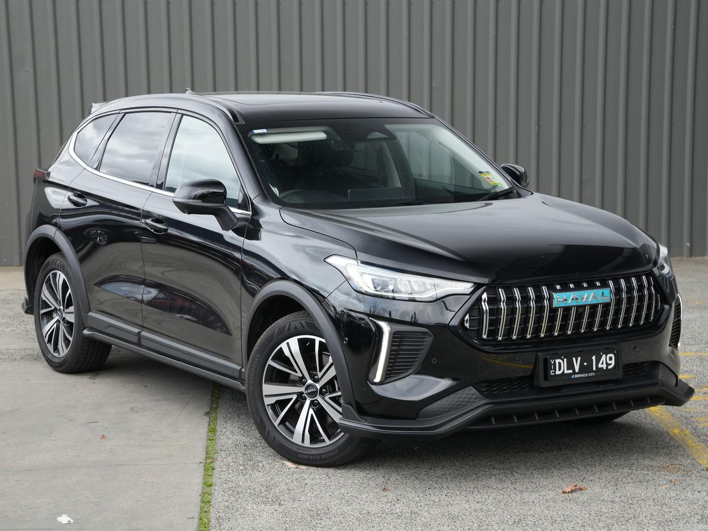 Gwm Haval Jolion image 1
