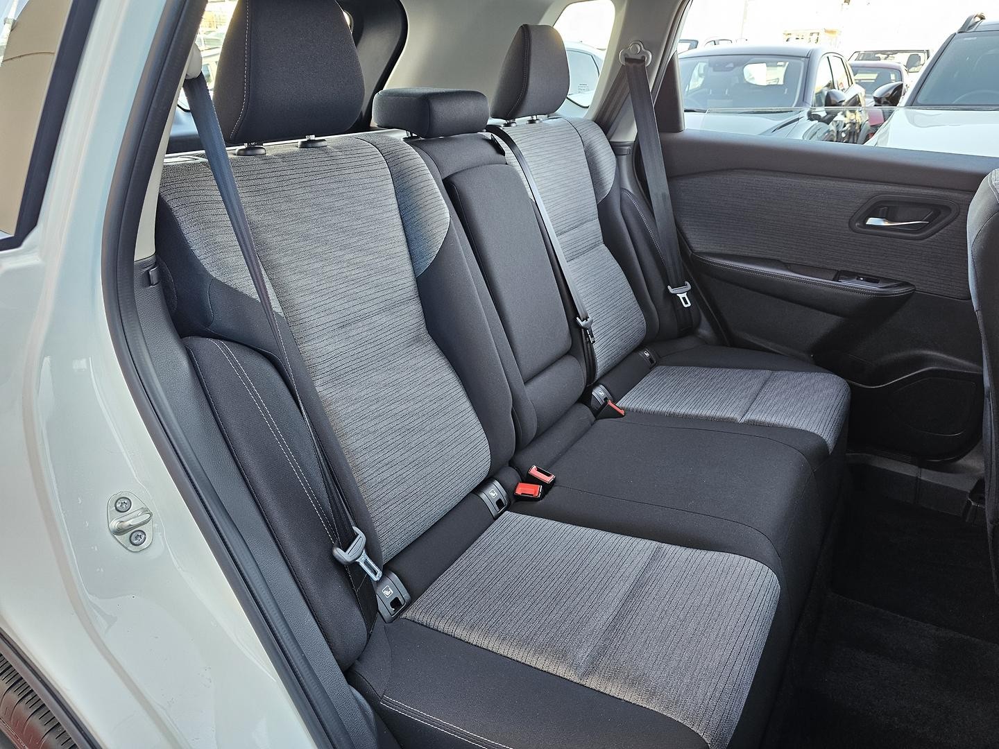 Nissan X-trail image 2