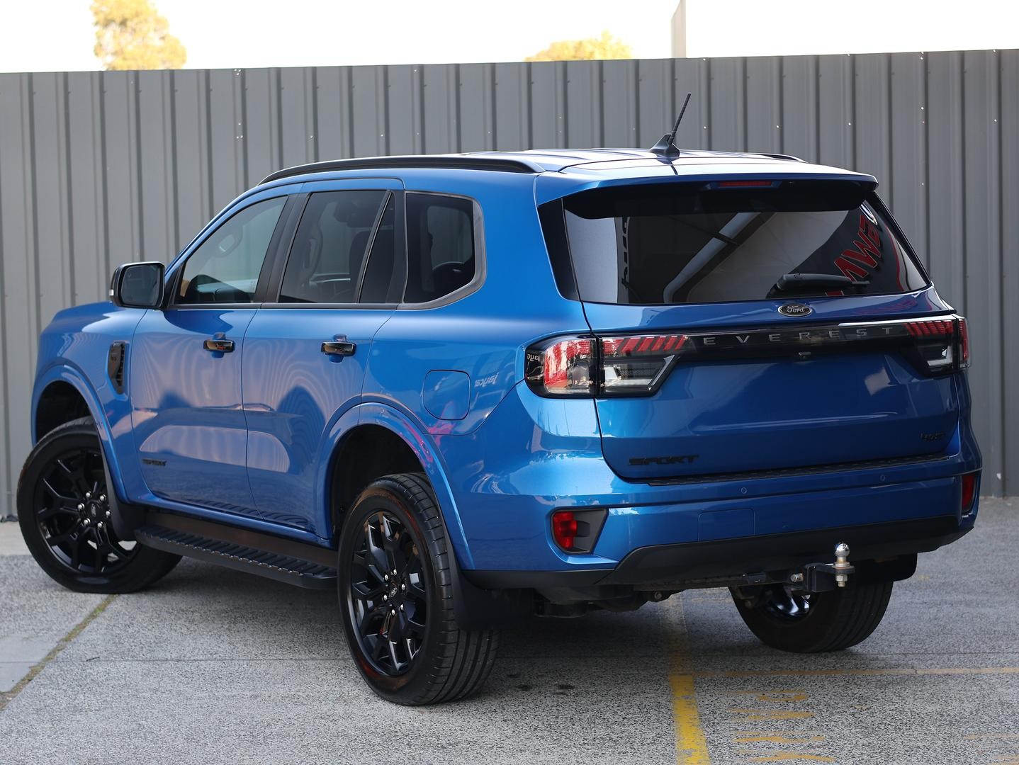Ford Everest image 3