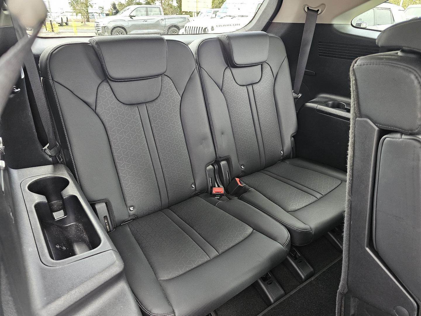 Kia Sorento image 3