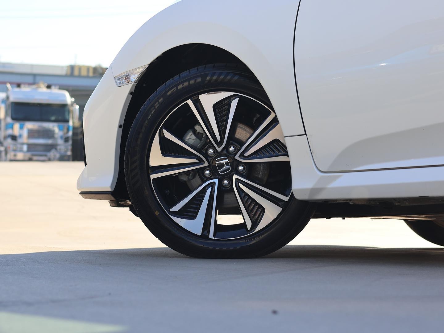 Honda Civic image 4