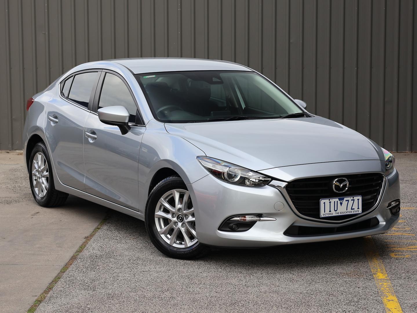 Mazda 3 image 1