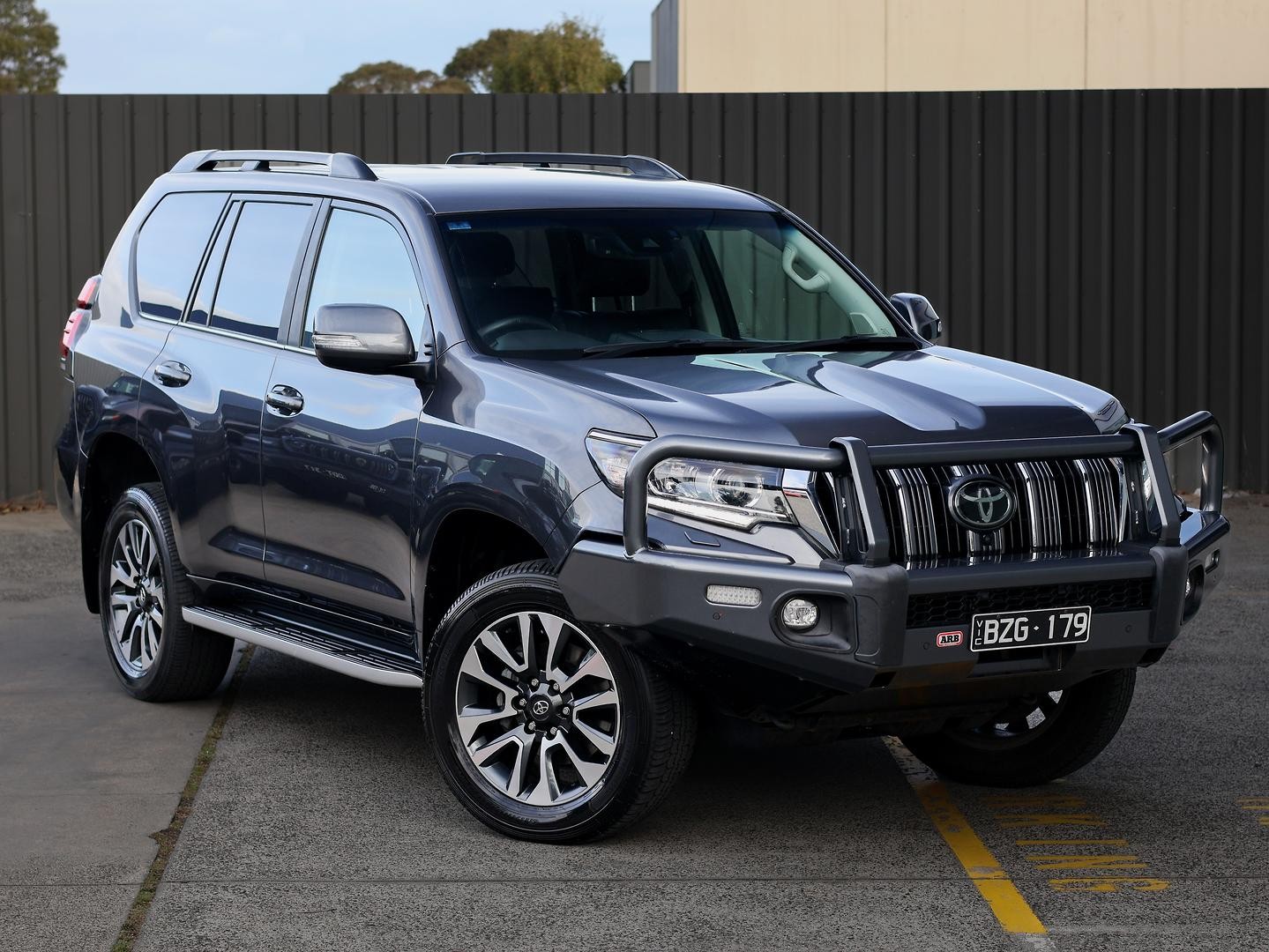 Toyota Landcruiser Prado image 1