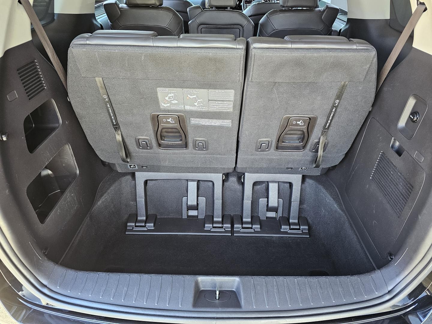 Kia Carnival image 4