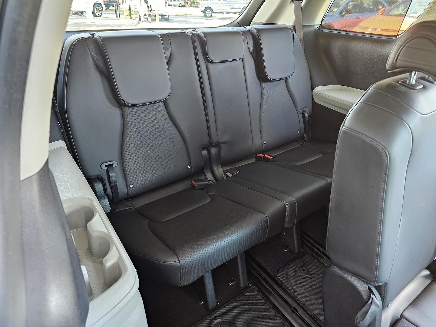 Kia Carnival image 3