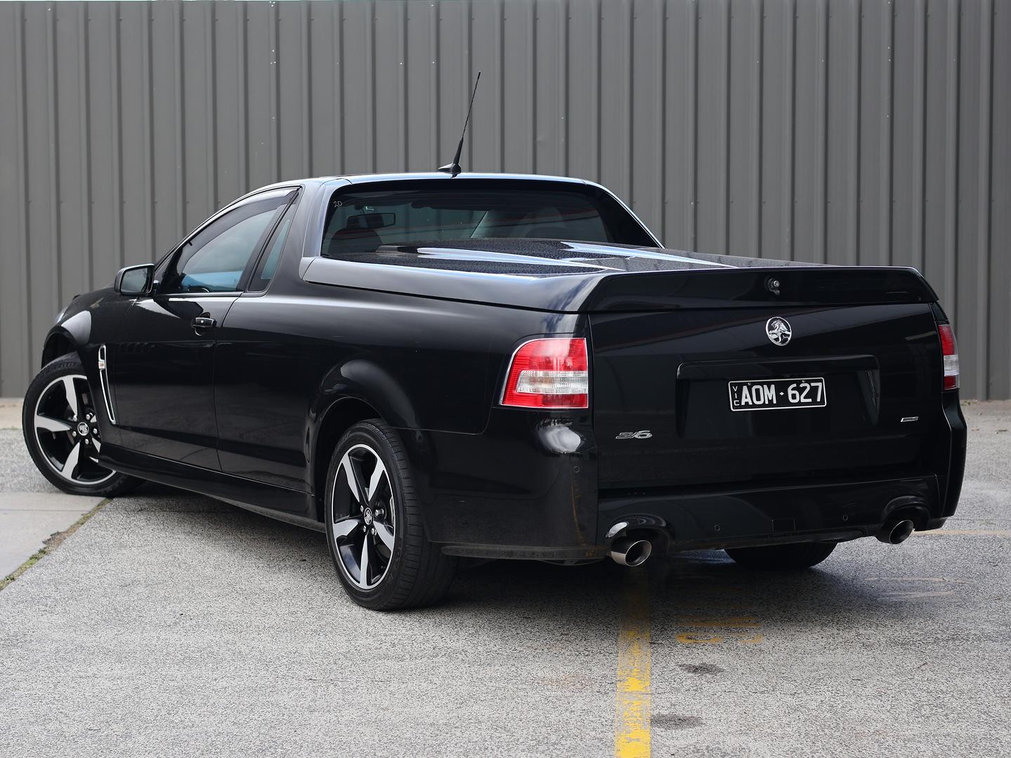 Holden Ute image 3