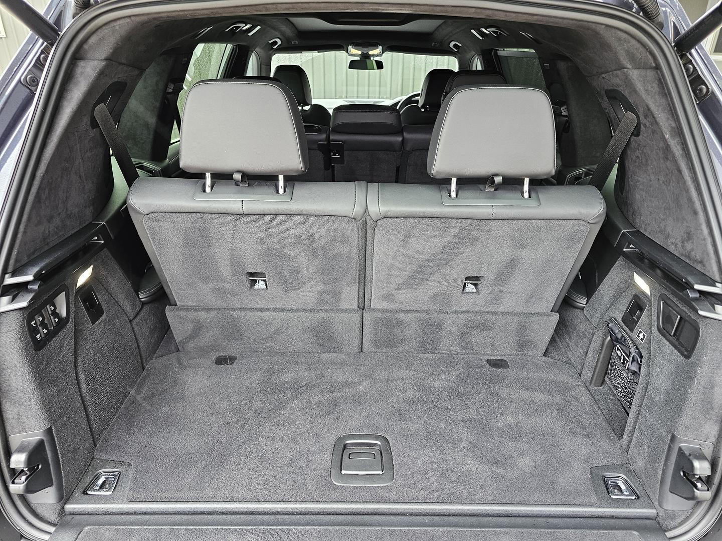 BMW X7 image 4