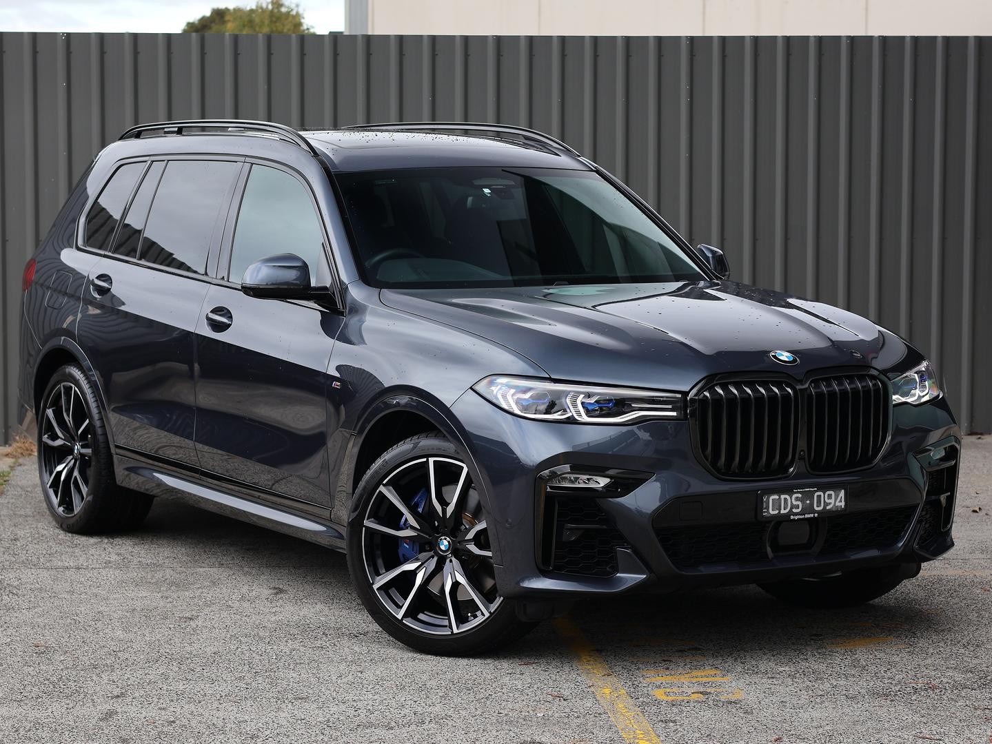 BMW X7 image 1