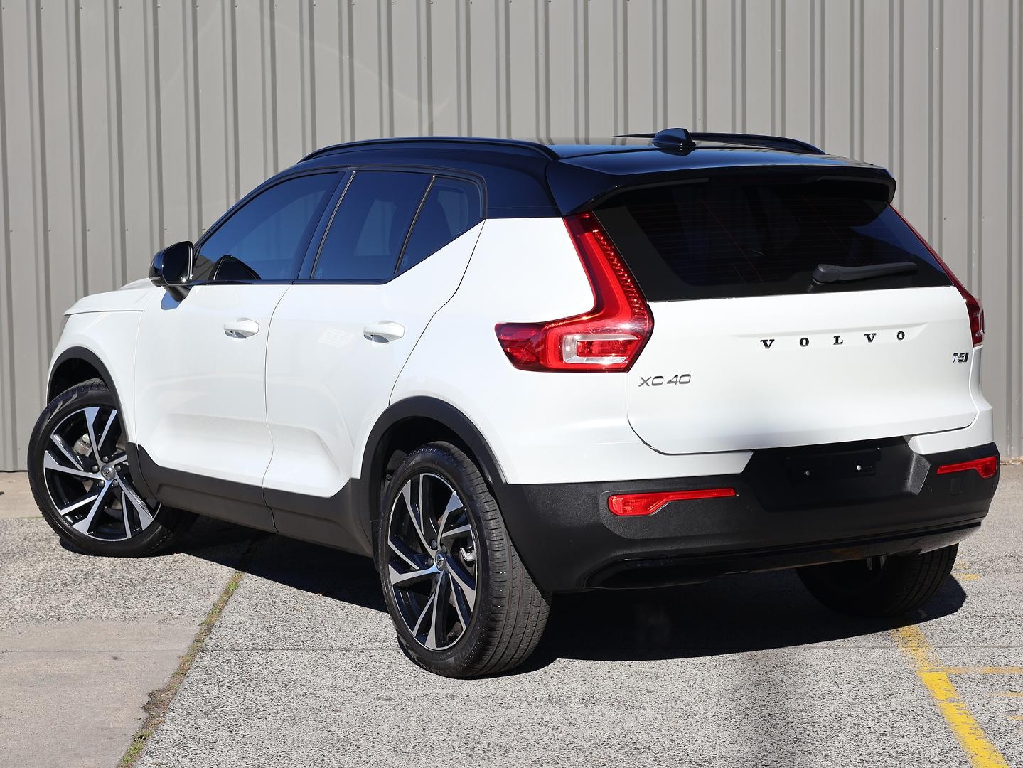 Volvo Xc40 image 3
