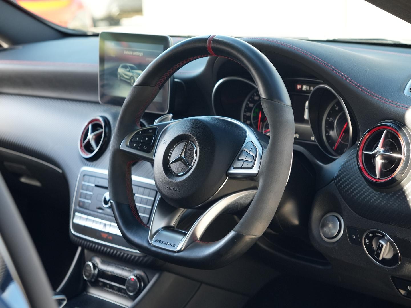 Mercedes Benz A-class image 2