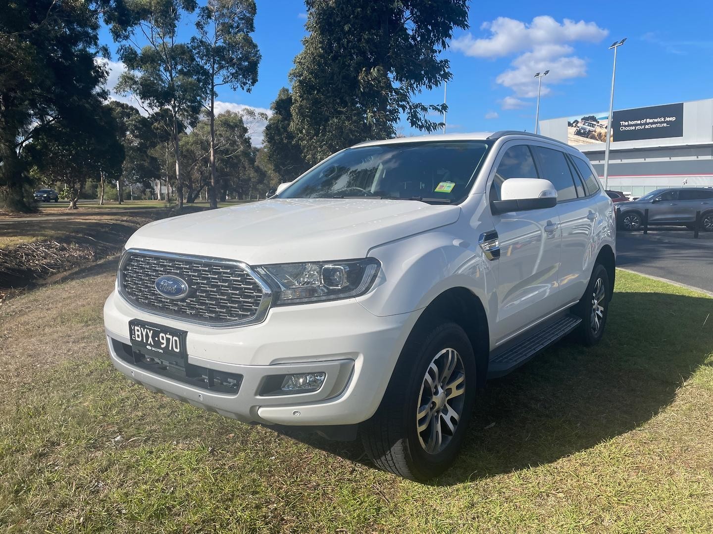 Ford Everest image 1