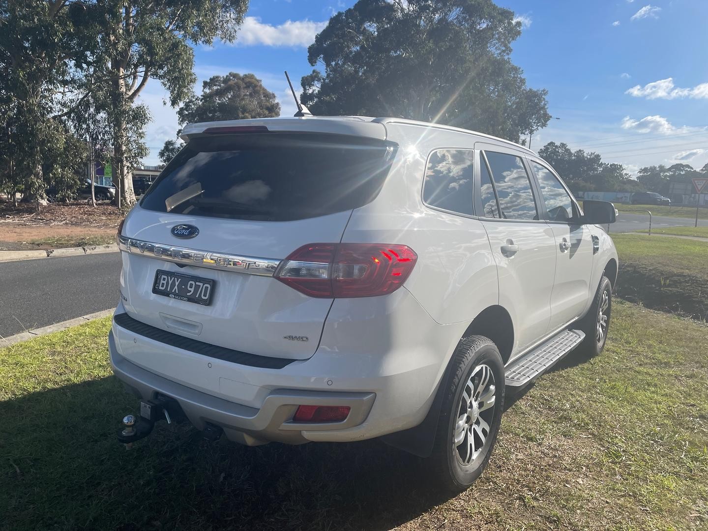 Ford Everest image 3