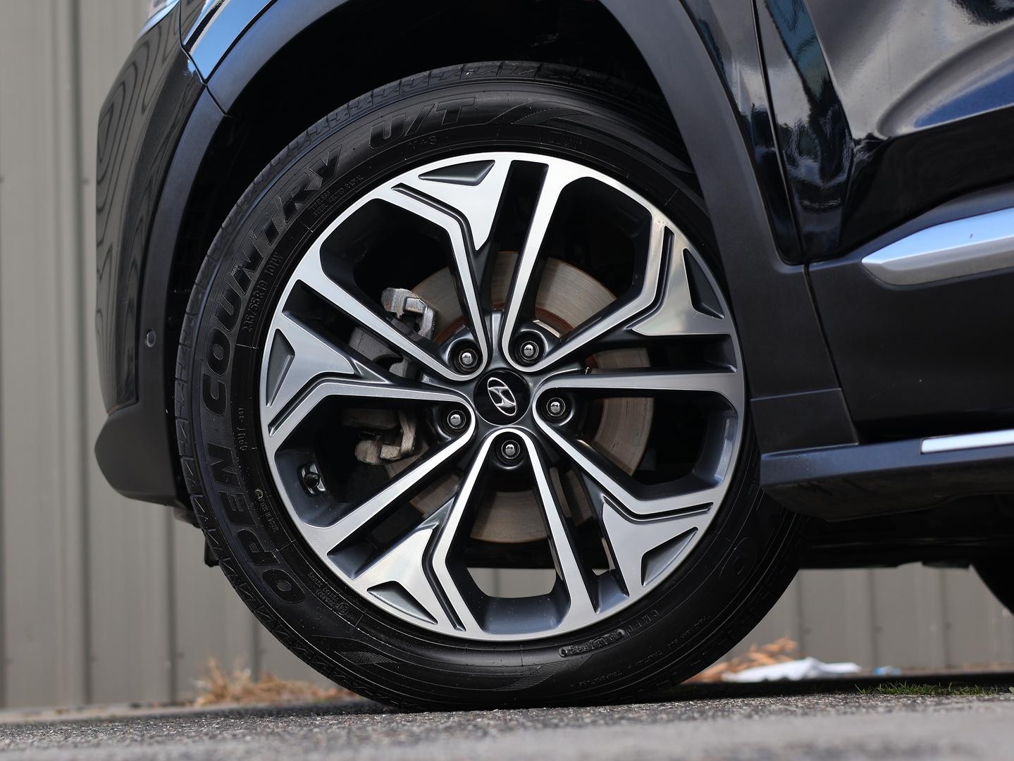 Hyundai Santa Fe image 4