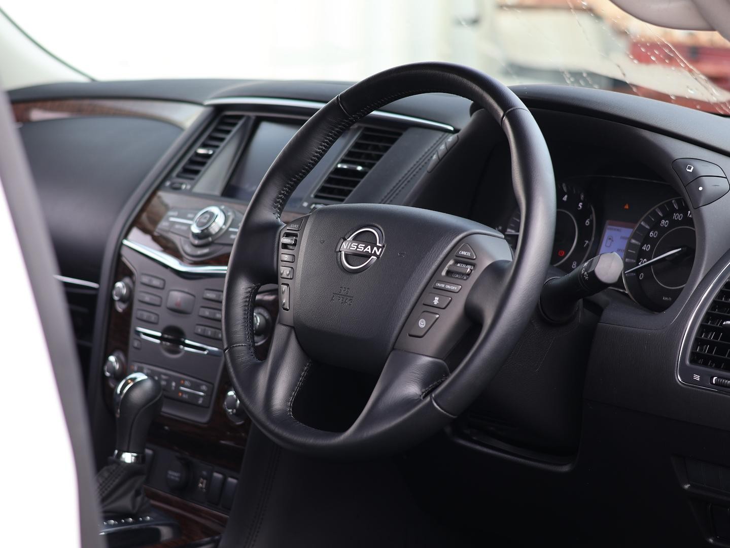 Nissan Patrol image 2