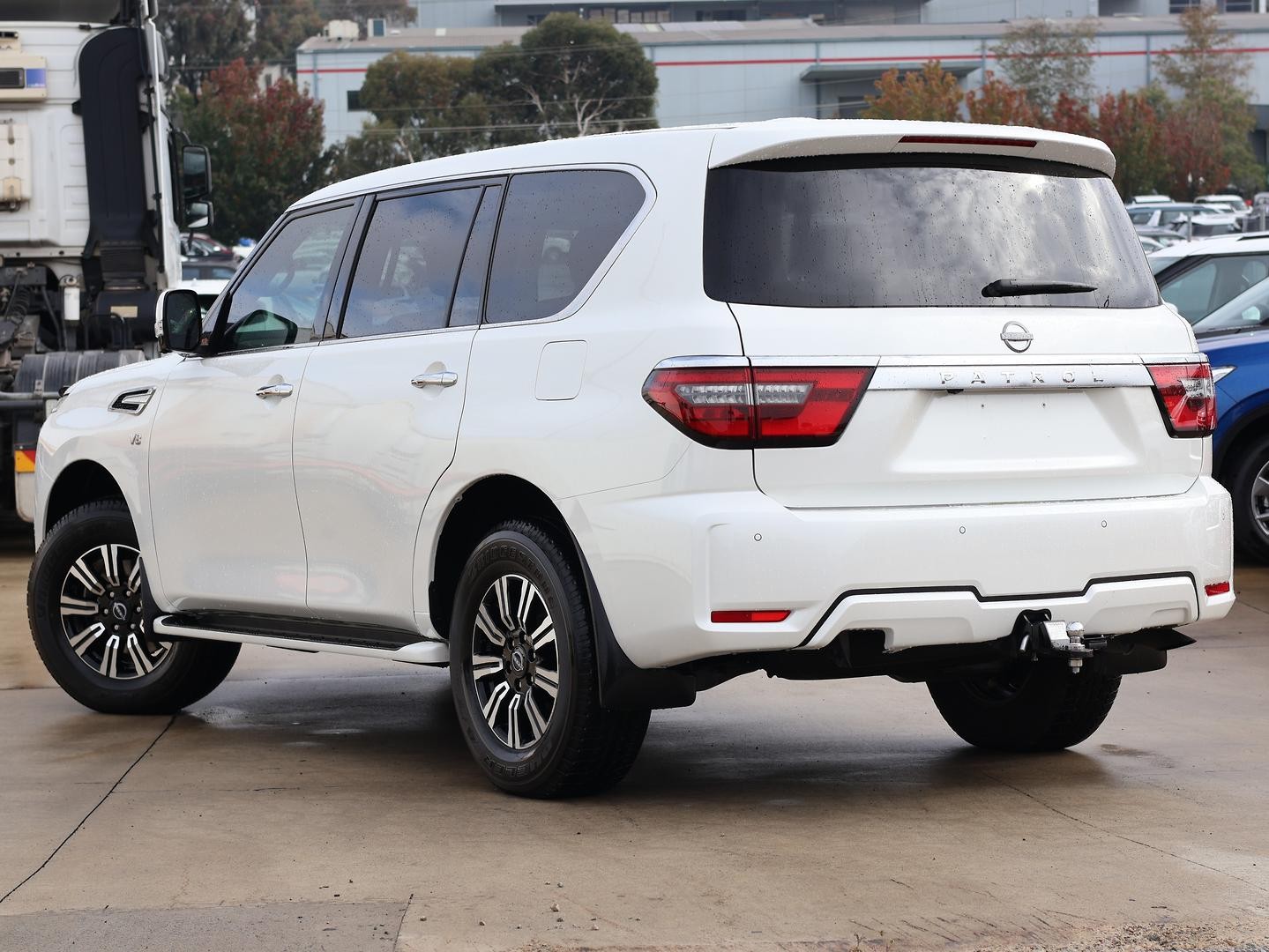 Nissan Patrol image 3
