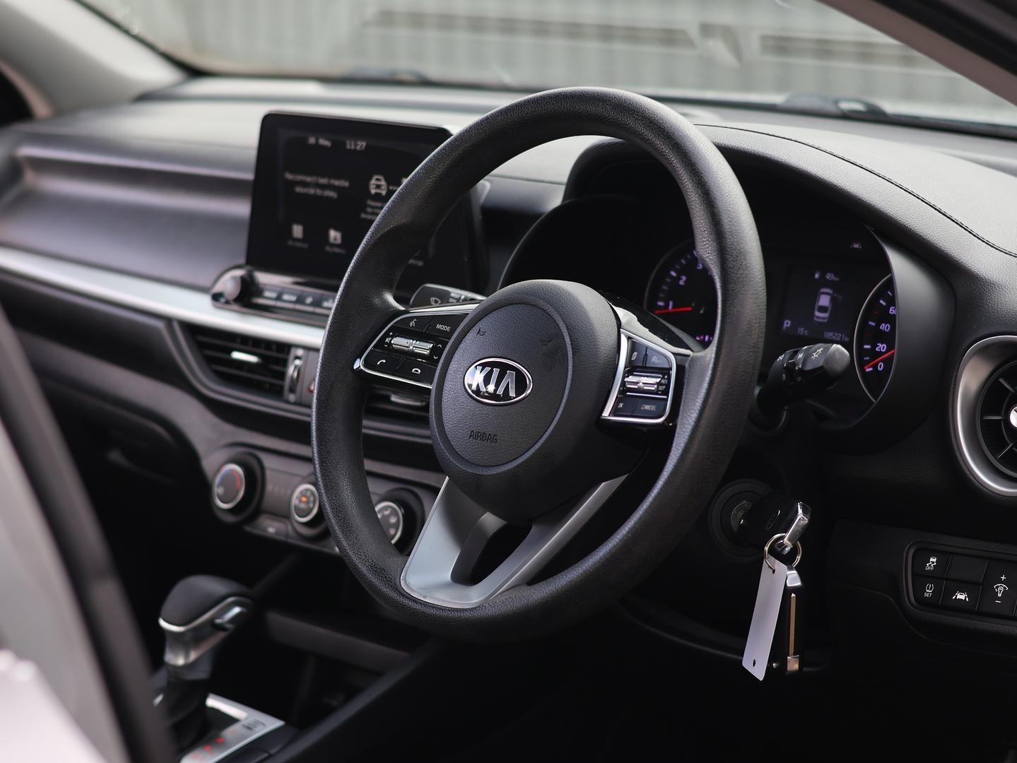 Kia Cerato image 2