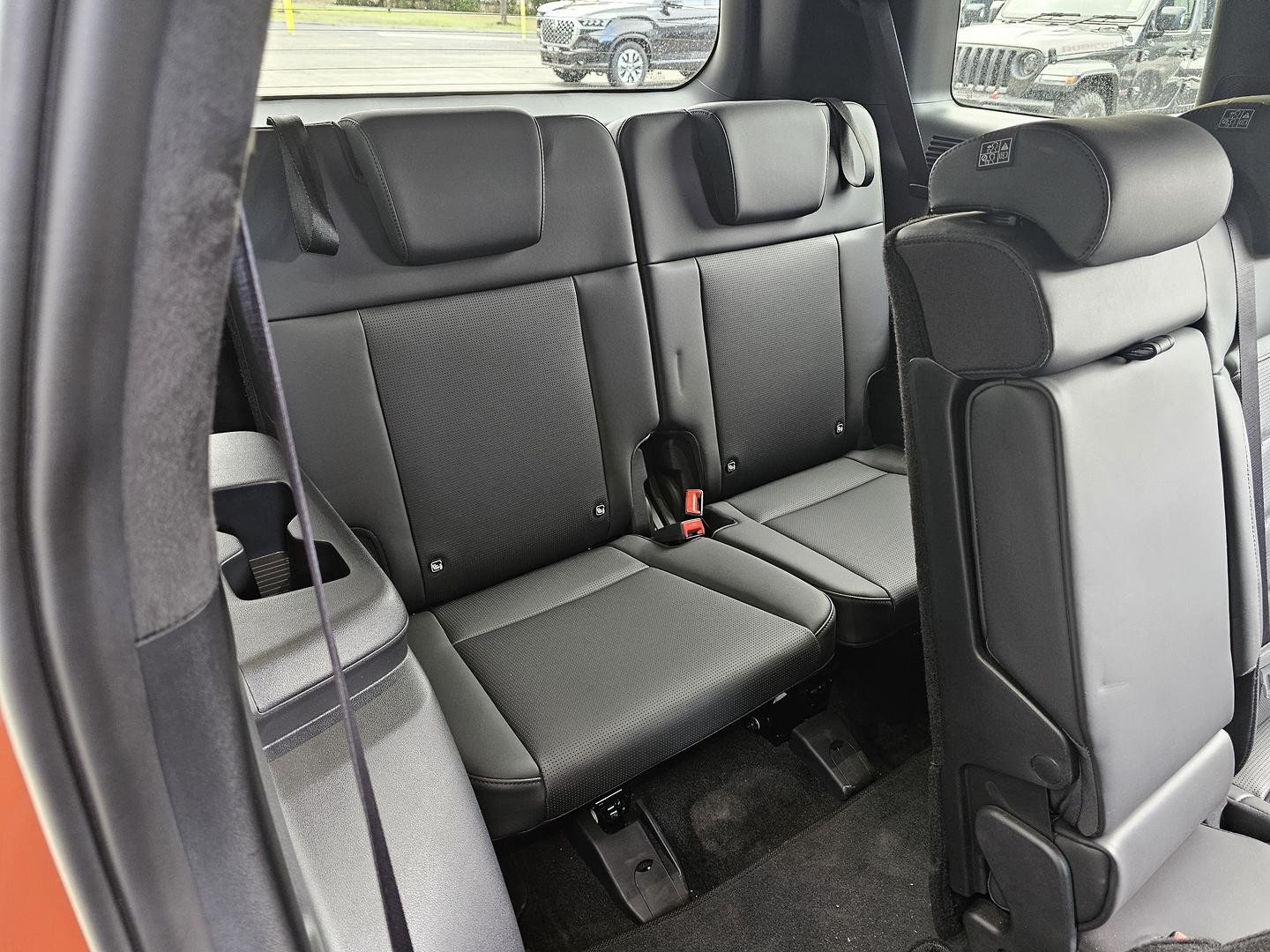 Hyundai Santa Fe image 3