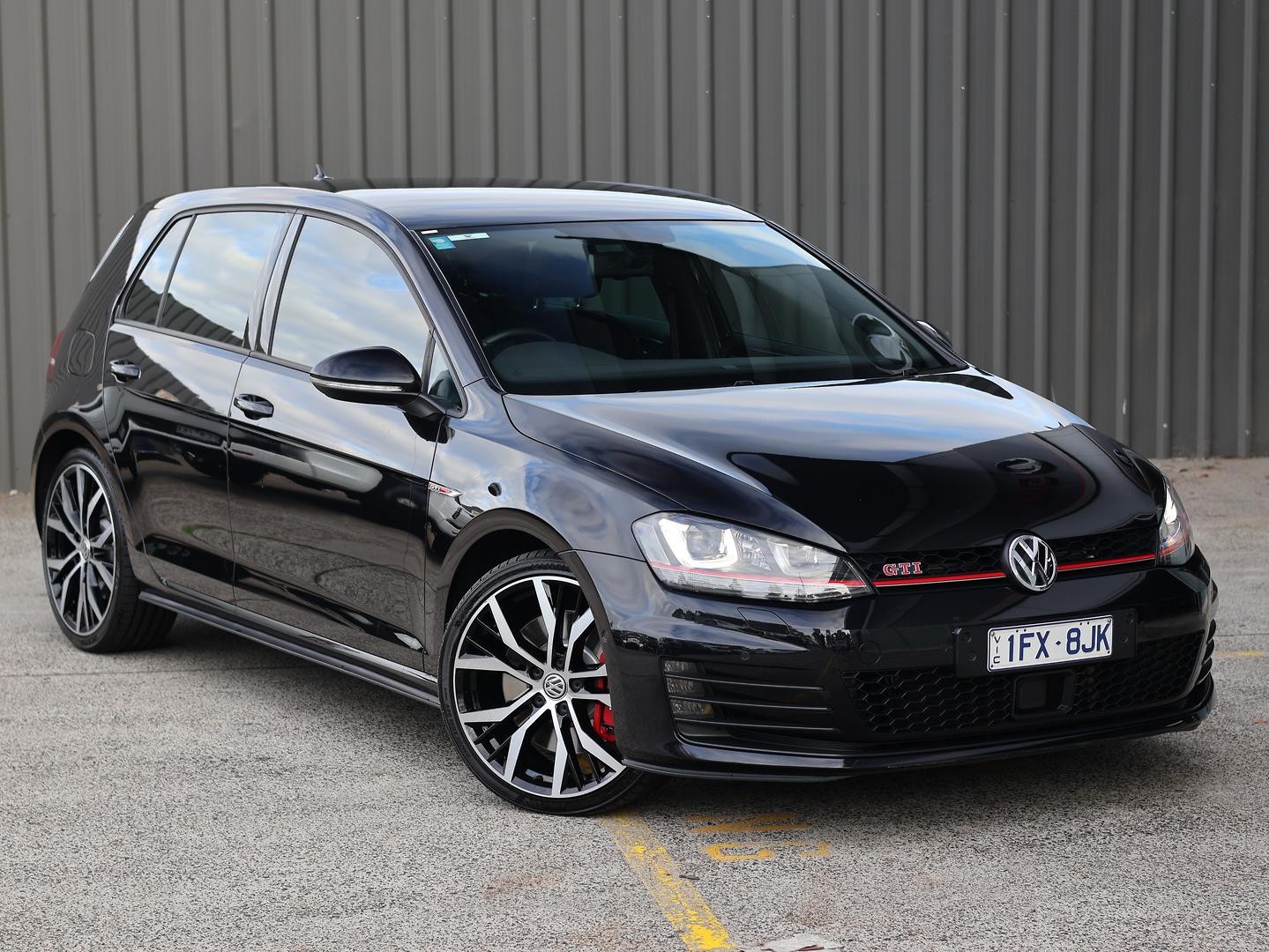Volkswagen Golf image 1