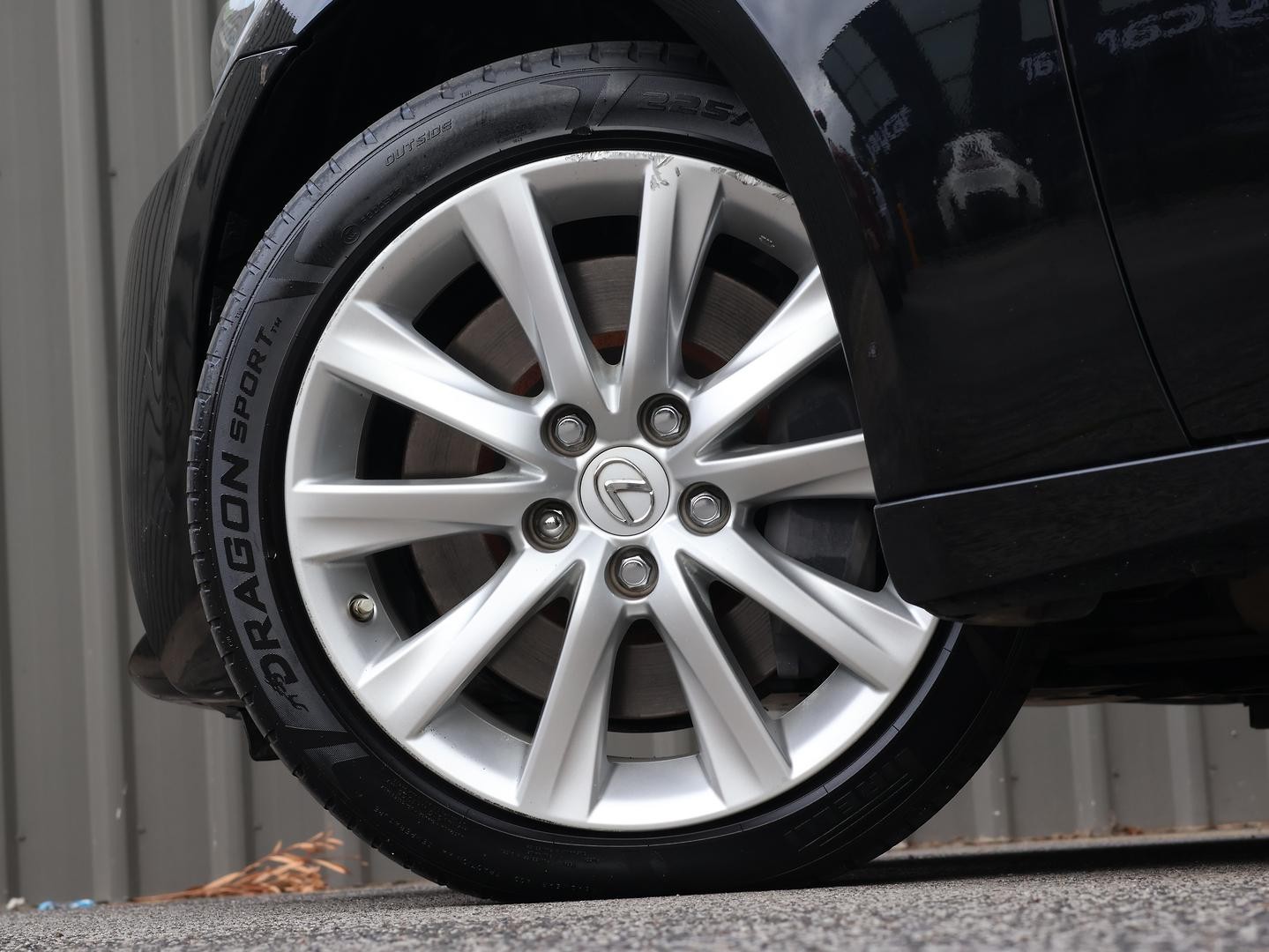 Lexus Is image 4
