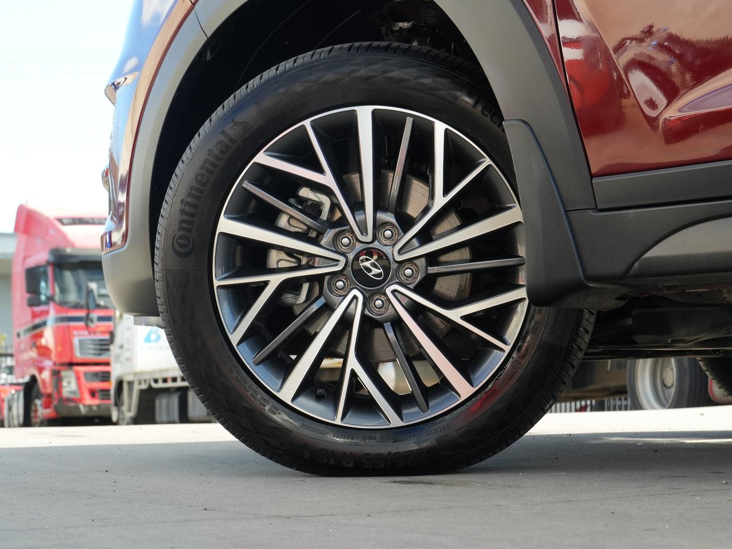 Hyundai Tucson image 4
