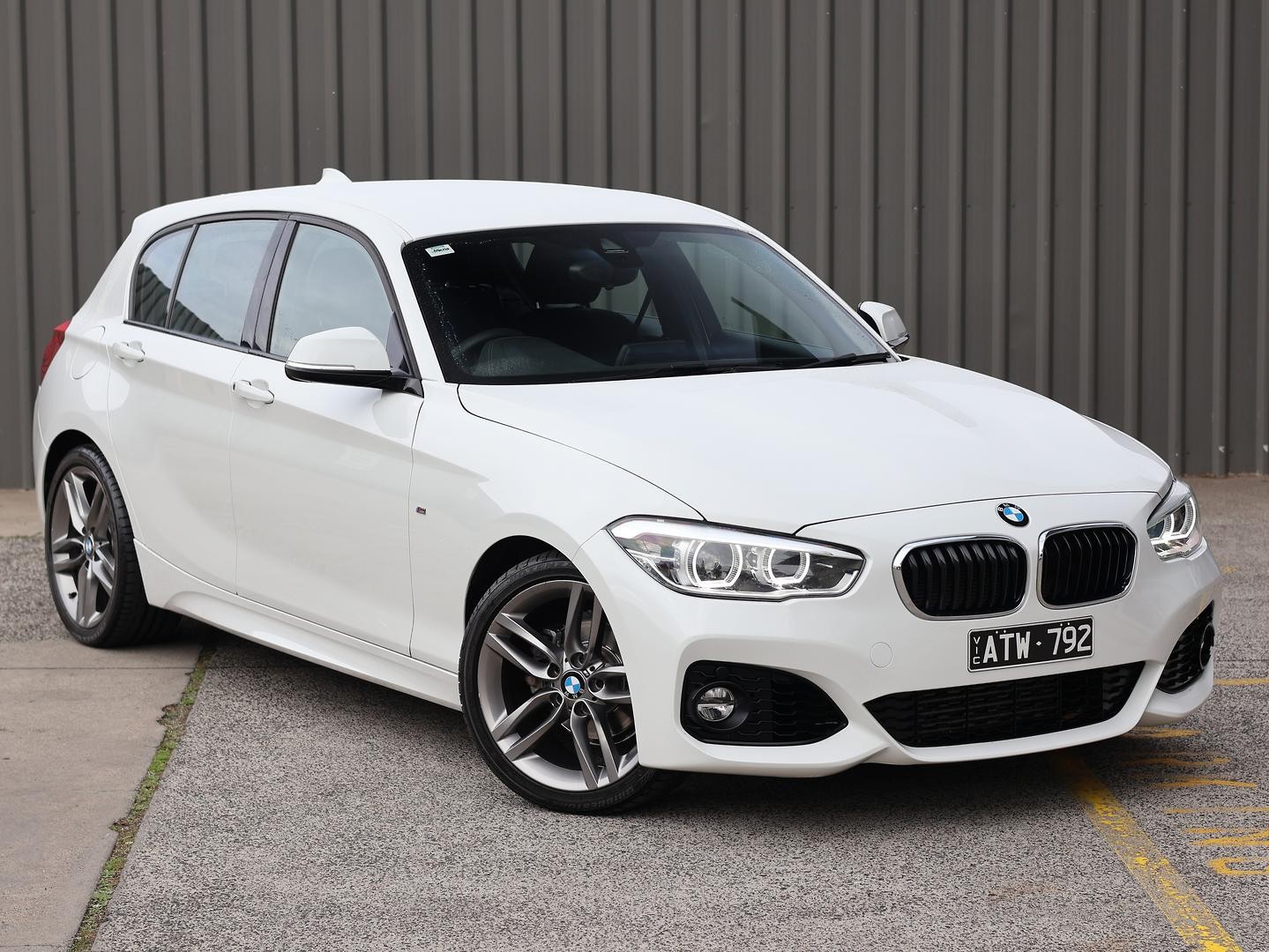 BMW 1 Series image 1