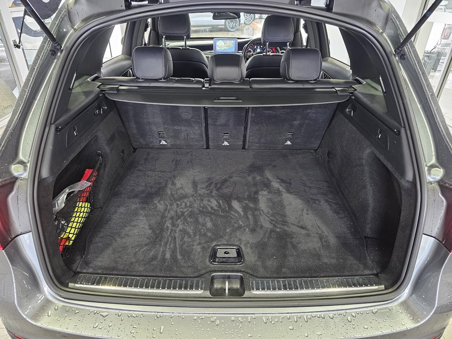 Mercedes Benz Glc-class image 3