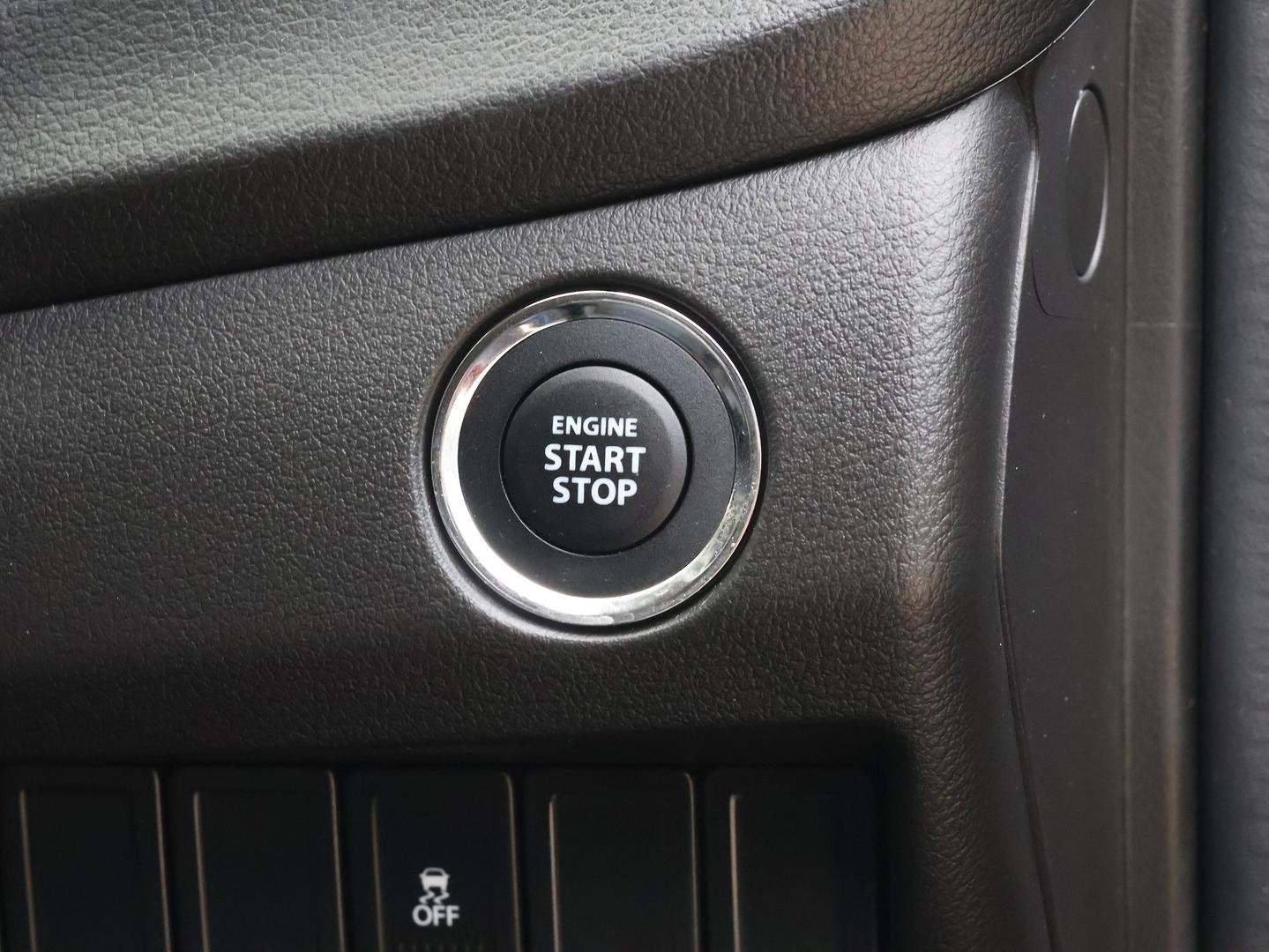 Suzuki Baleno image 4