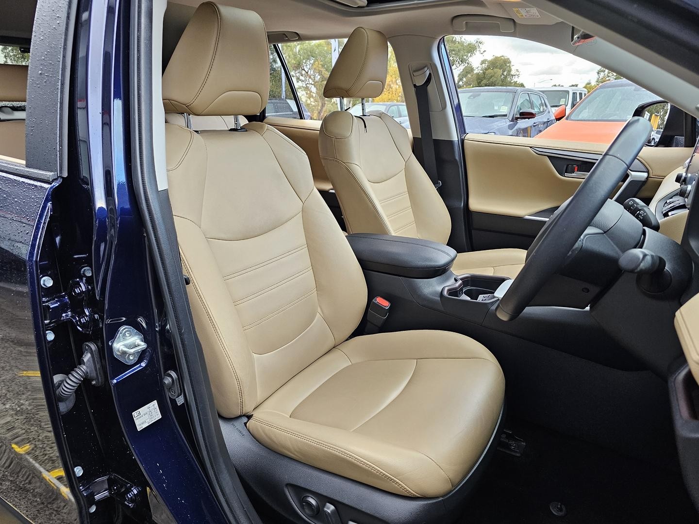 Toyota Rav4 image 1