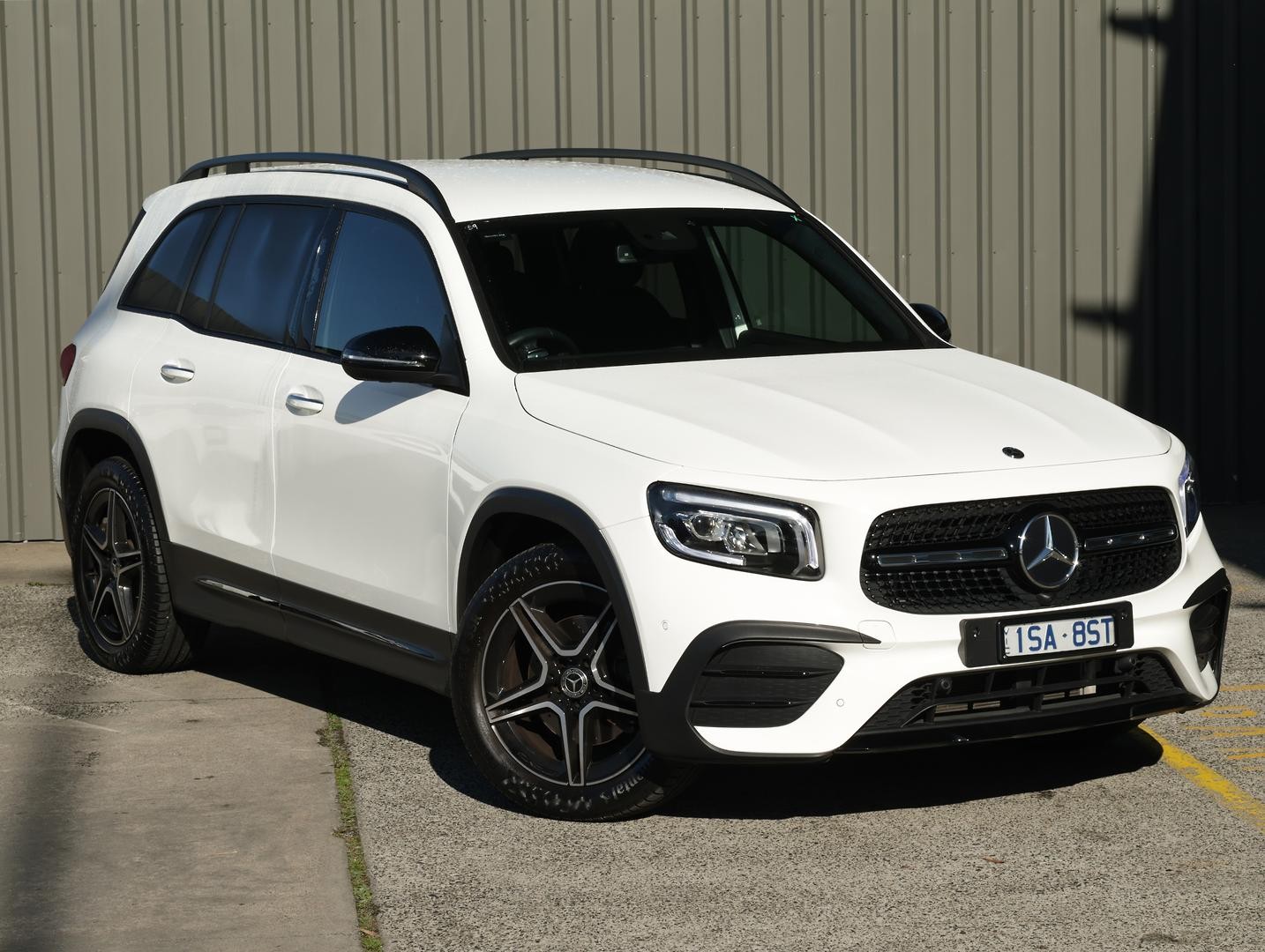 Mercedes Benz Glb-class image 1